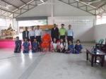 เจ้าอาวาสวัดบางตะพานมอบรูปหลวงปู่ทวดเป็นที่ระลึก