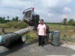 การสูบน้ำช่วยเหลือเกษตรกรในพื้นที่ตำบลบางนบ