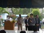 อบจ.นครศรีธรรมราชและอบต.บางนบ ร่วมกันแจกถุงยังชีพแก่ผู้ประสบอุทกภัย